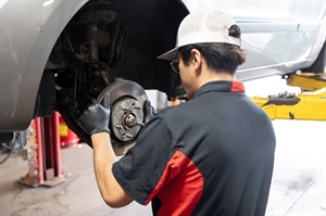 Before It’s Too Late: How to Tell If Your Brakes Need Replacing