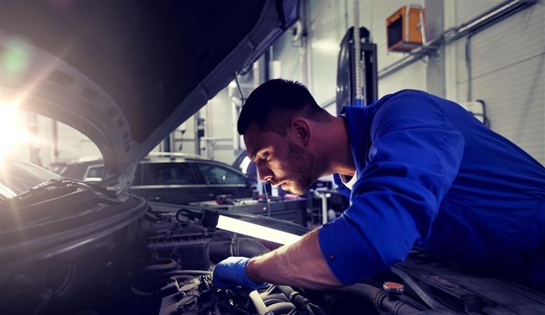 Check-Engine-Light-On?-Here’s-What-It-Means-(And-When-to-Worry)-2-image